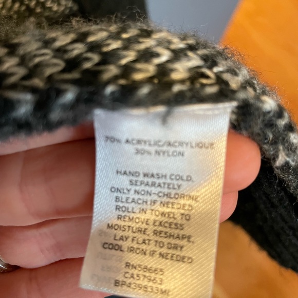 Black & white check BP long line cardigan. S - Picture 4 of 4